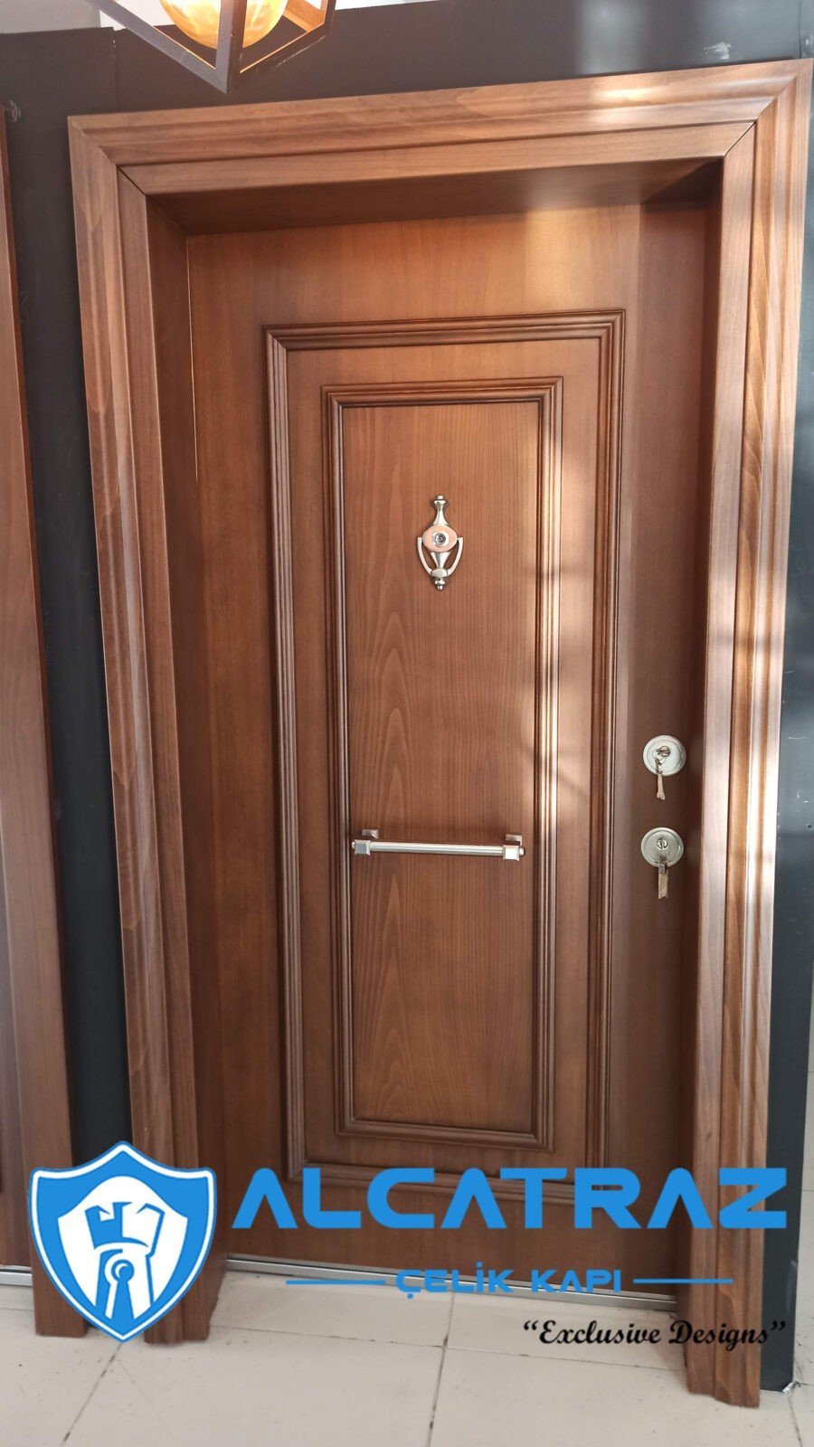 Lüks Çelik Kapı Villa Kapısı Klasik Özel Tasarım Kompozit Çelik Kapı Modelleri Alcatraz Çelik Kapı dış kapı